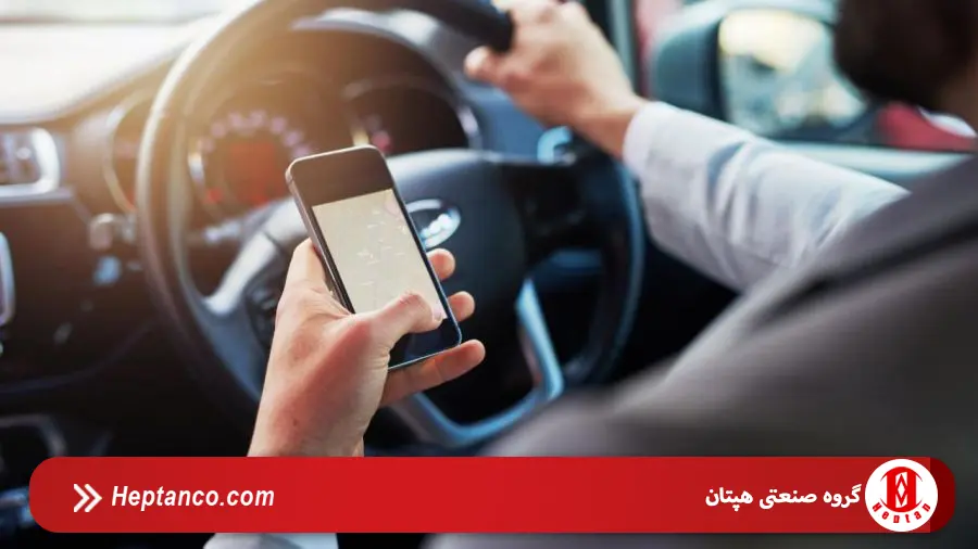 نقش تلفن همراه در تصادفات رانندگی و راه‌های کاهش خطر 